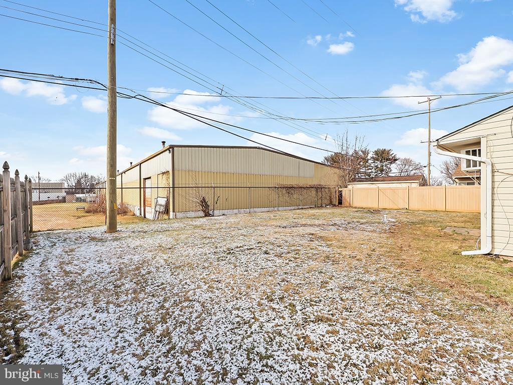 10 Blue Ridge Drive Levittown, PA 19057 - Photo 6 of 31