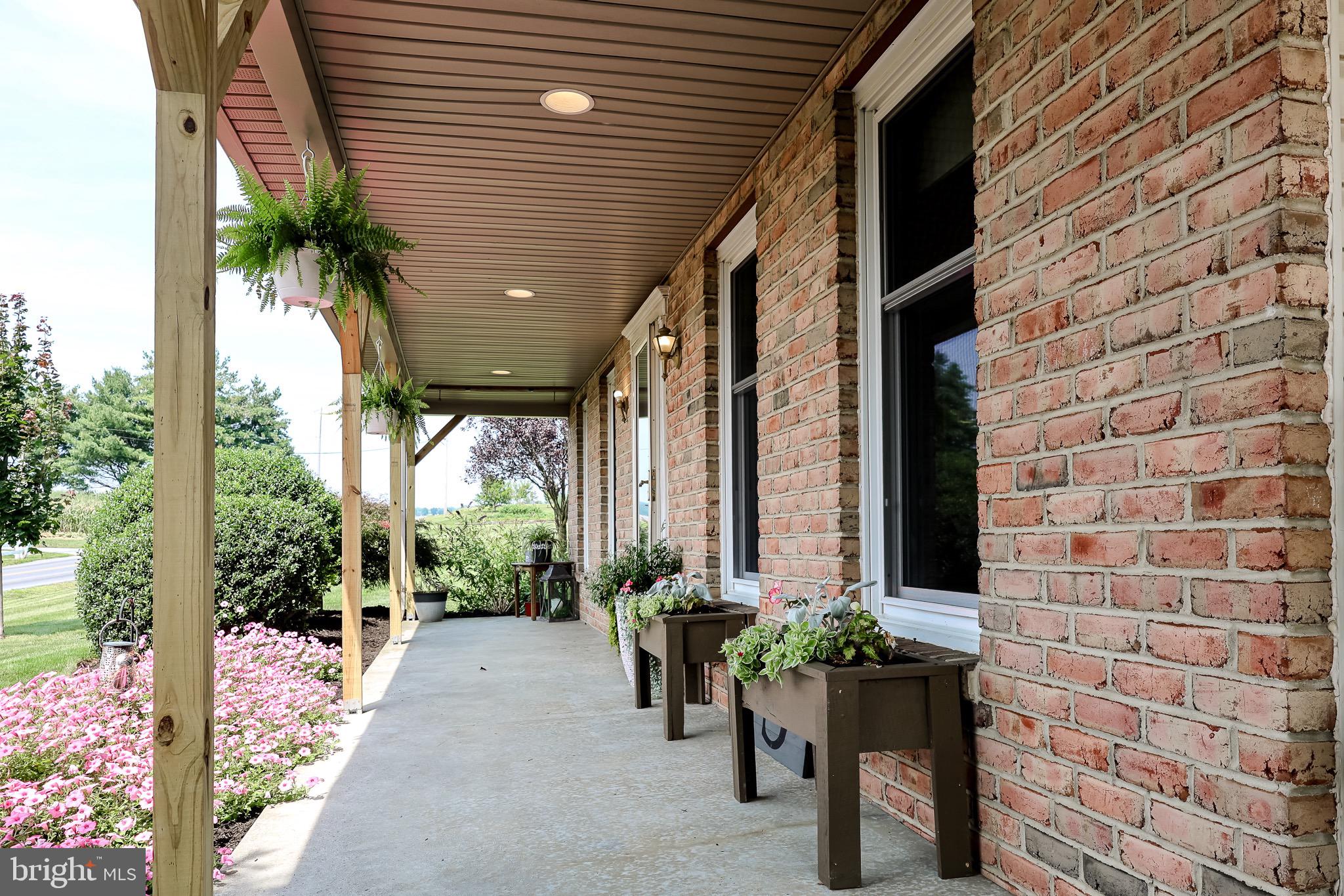 253 Meetinghouse Road Gap, PA 17527 - Photo 4 of 103