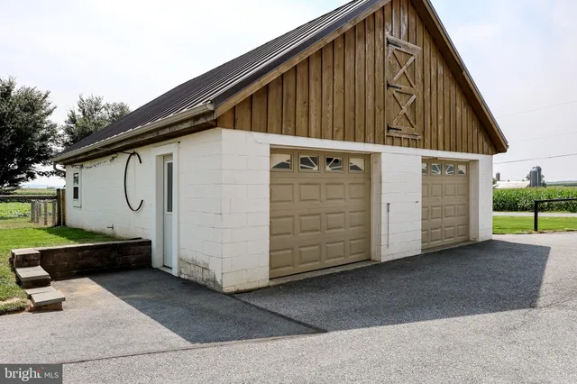 $350,000 | 253 Meetinghouse Road, Gap, PA 17527