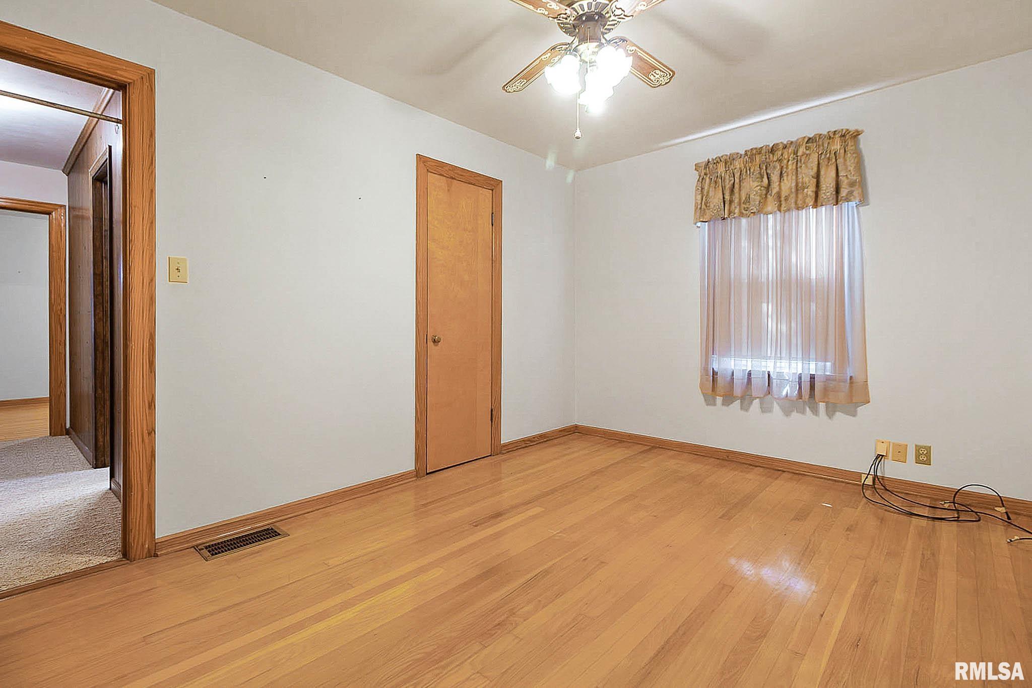 1004 West White Street Marion, IL 62959 - Photo 13 of 24