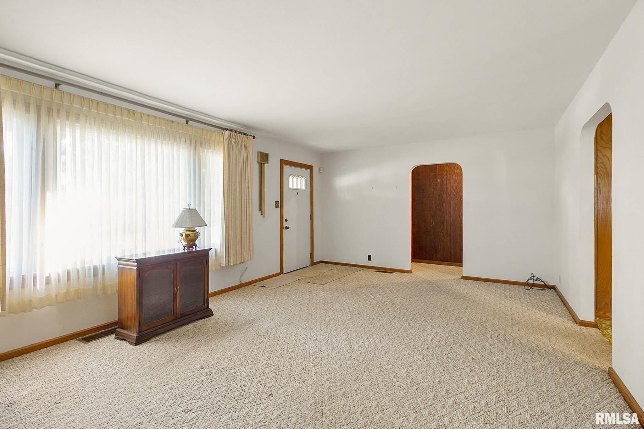 1004 West White Street Marion, IL 62959 - Photo 4 of 24