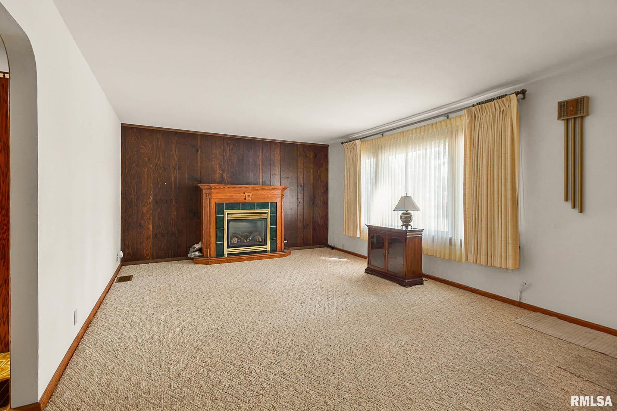 1004 West White Street Marion, IL 62959 - Photo 5 of 24