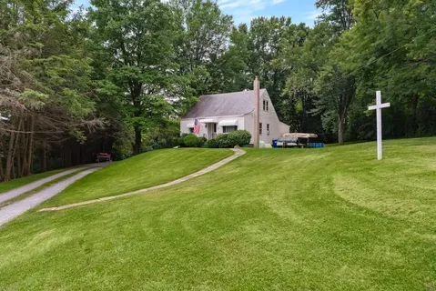 $849,000 | 519 South Main Street, Zelienople, PA 16063