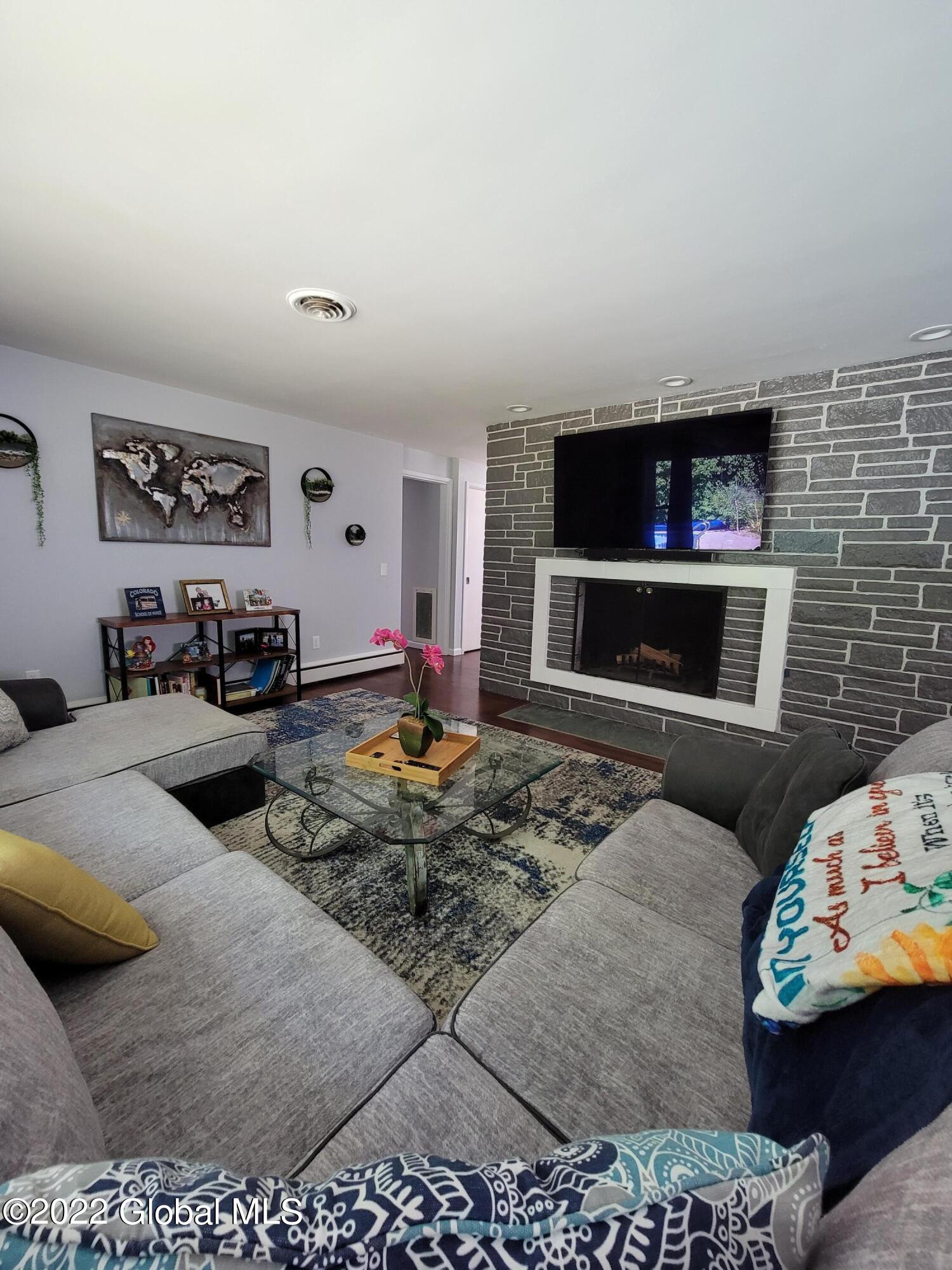 25 Newton Road Albany, NY 12211 - Photo 19 of 48 20220715_104332