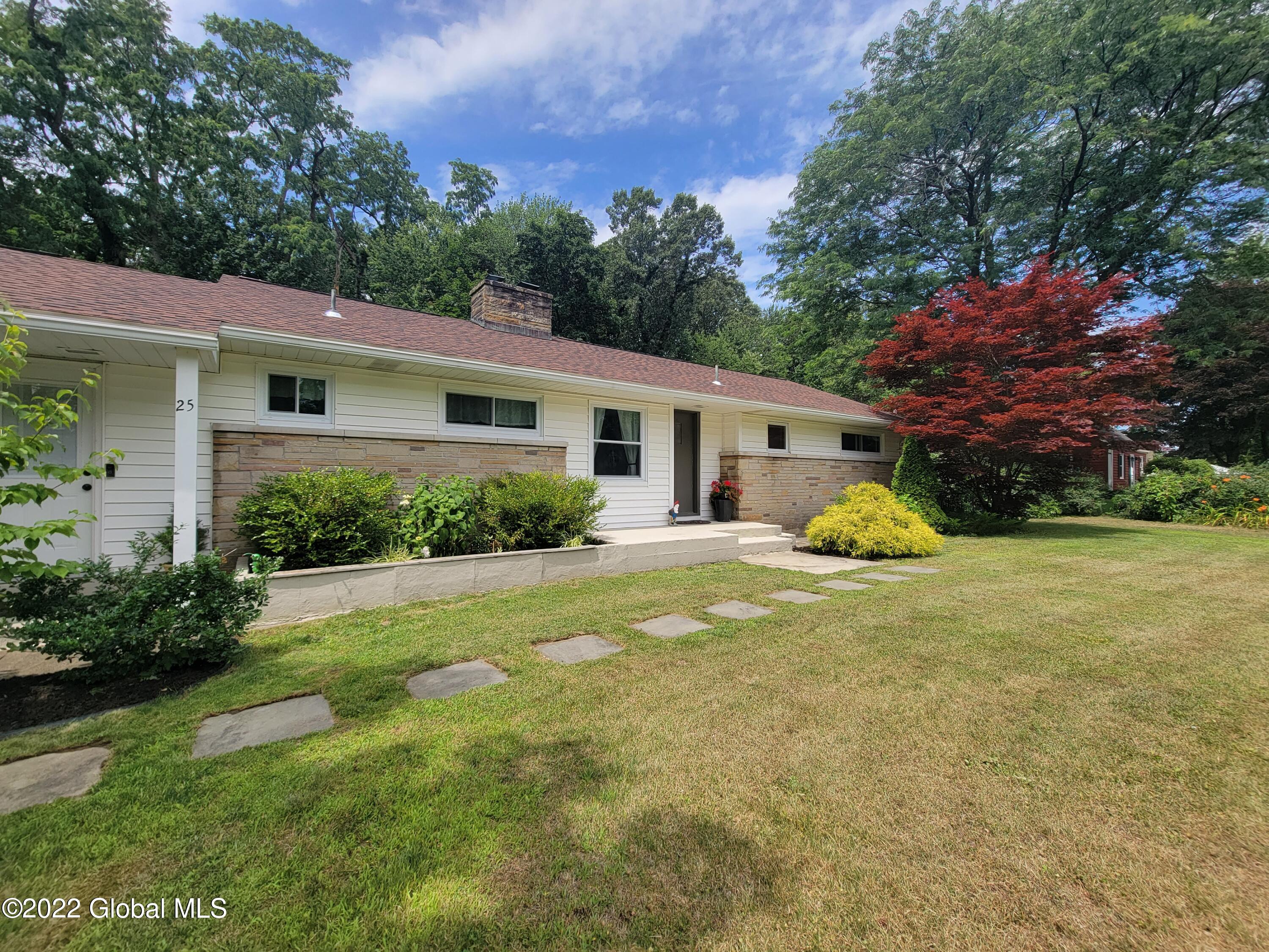 25 Newton Road Albany, NY 12211 - Photo 4 of 48 4