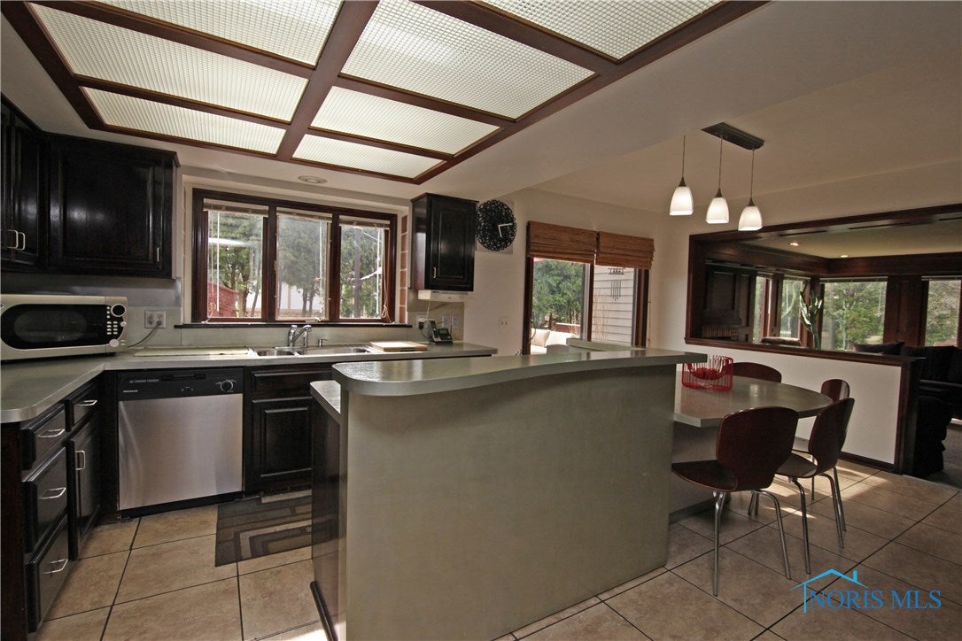 2511 Wealdstone Road Toledo, OH 43617 - Photo 11 of 34 Gallery Image 11