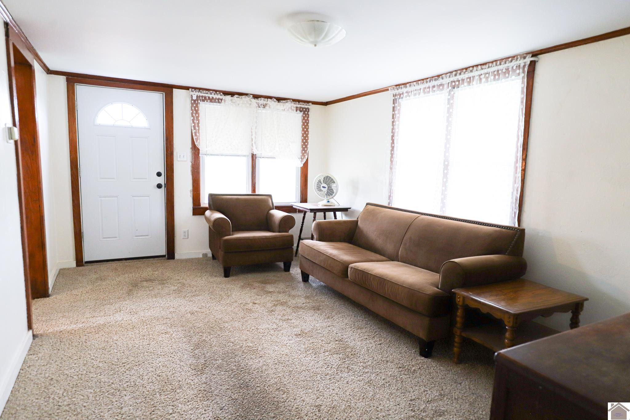 606 Westvaco Road Wickliffe, KY 42087 - Photo 9 of 19 Living Room