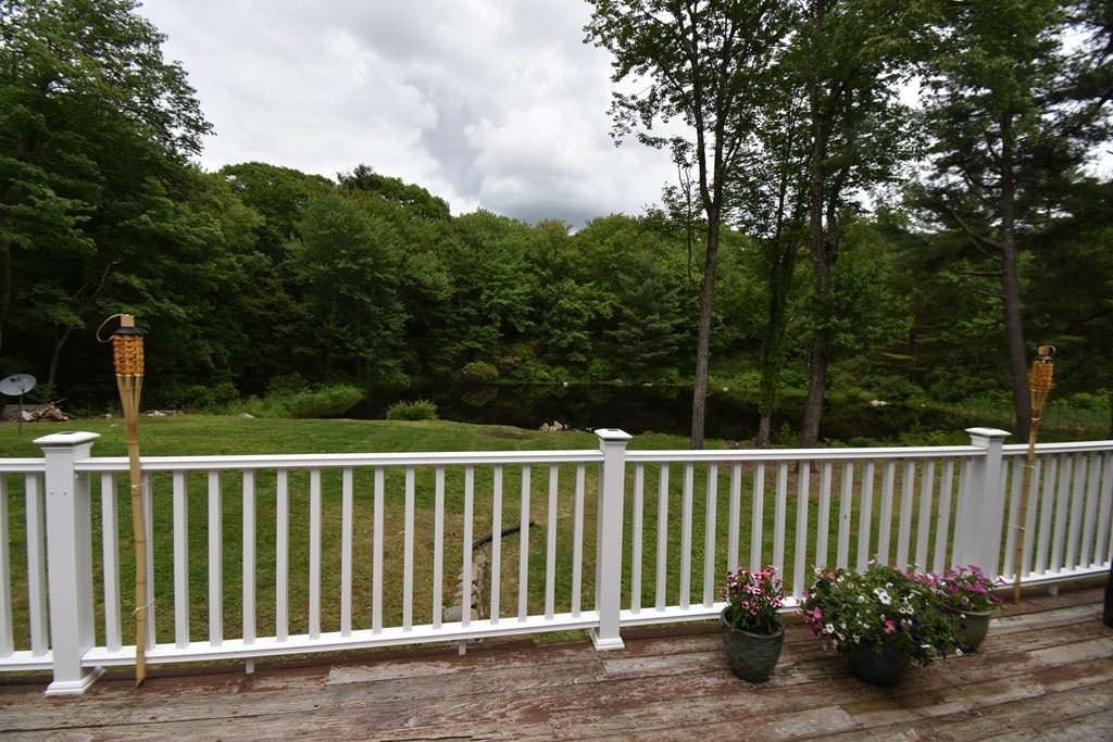286 Main Road Montgomery, MA 01085 - Photo 25 of 27 a view of a wooden fence
