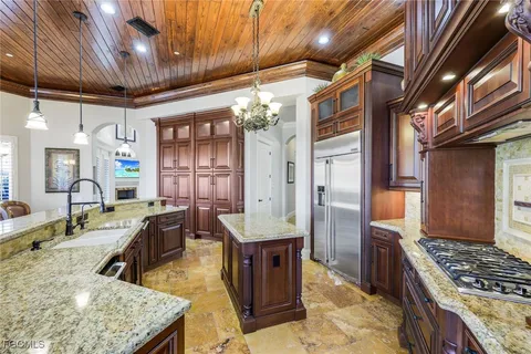 $3,195,000 | 5502 Harbour Preserve Circle, Cape Coral, FL 33914