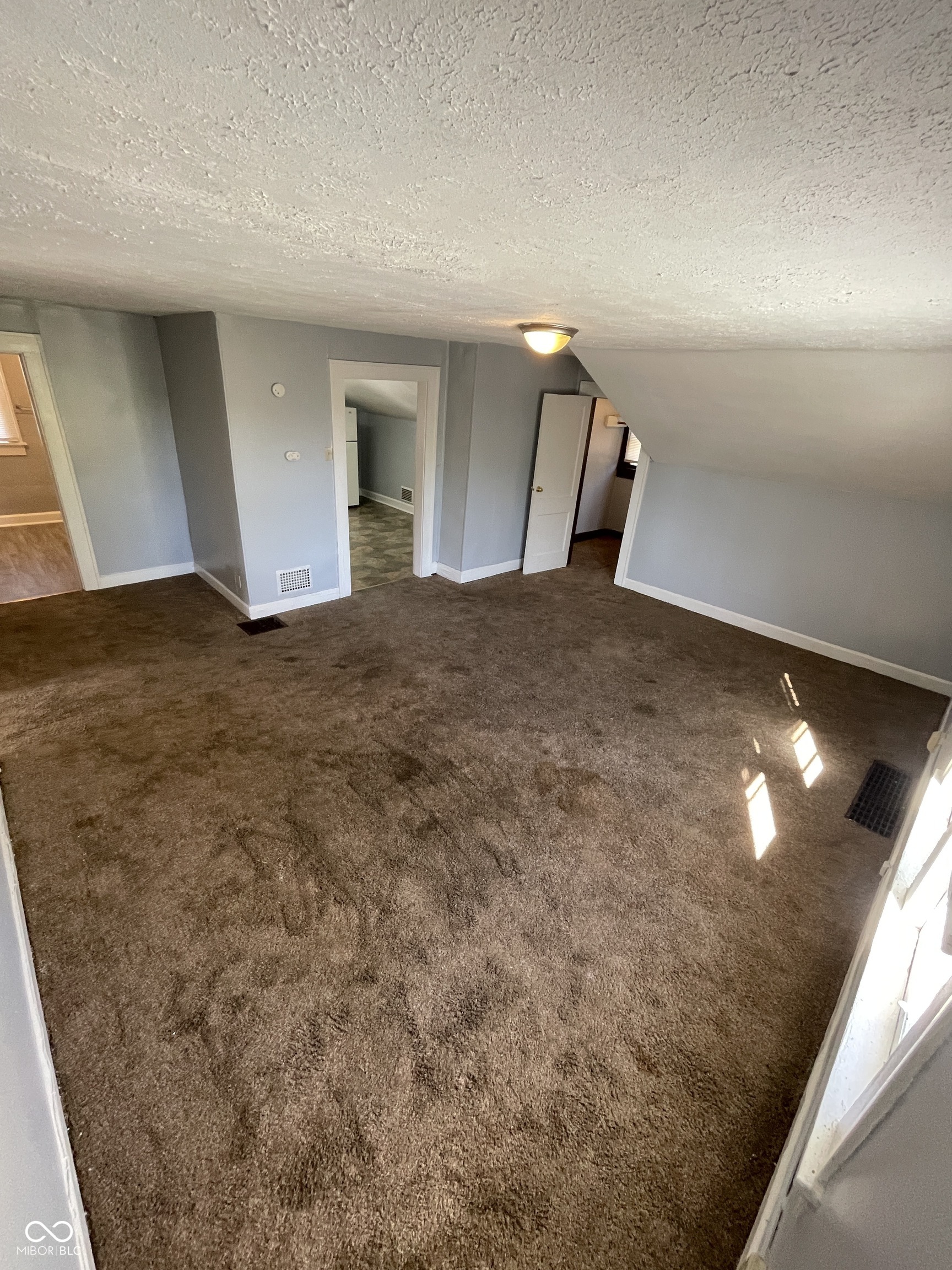 1604 West 15th Street, Unit A Anderson, IN 46016 - Photo 3 of 15