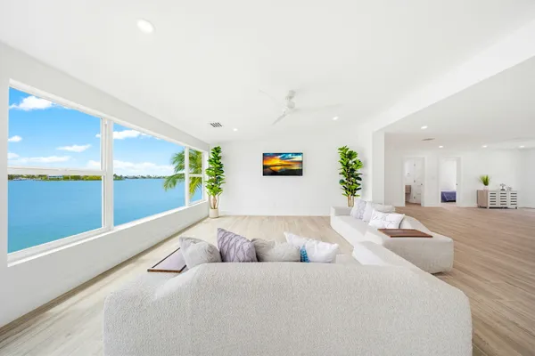 $3,899,000 | 17015 Wahoo Lane West, Sugarloaf, FL 33042