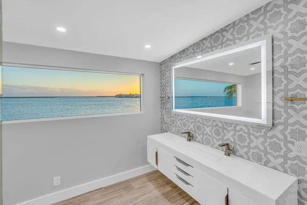 $3,899,000 | 17015 Wahoo Lane West, Sugarloaf, FL 33042