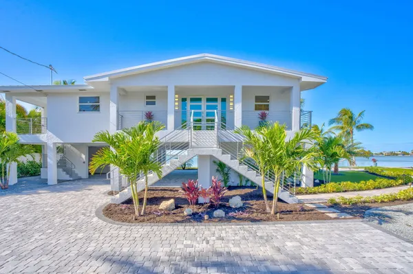 $3,899,000 | 17015 Wahoo Lane West, Sugarloaf, FL 33042