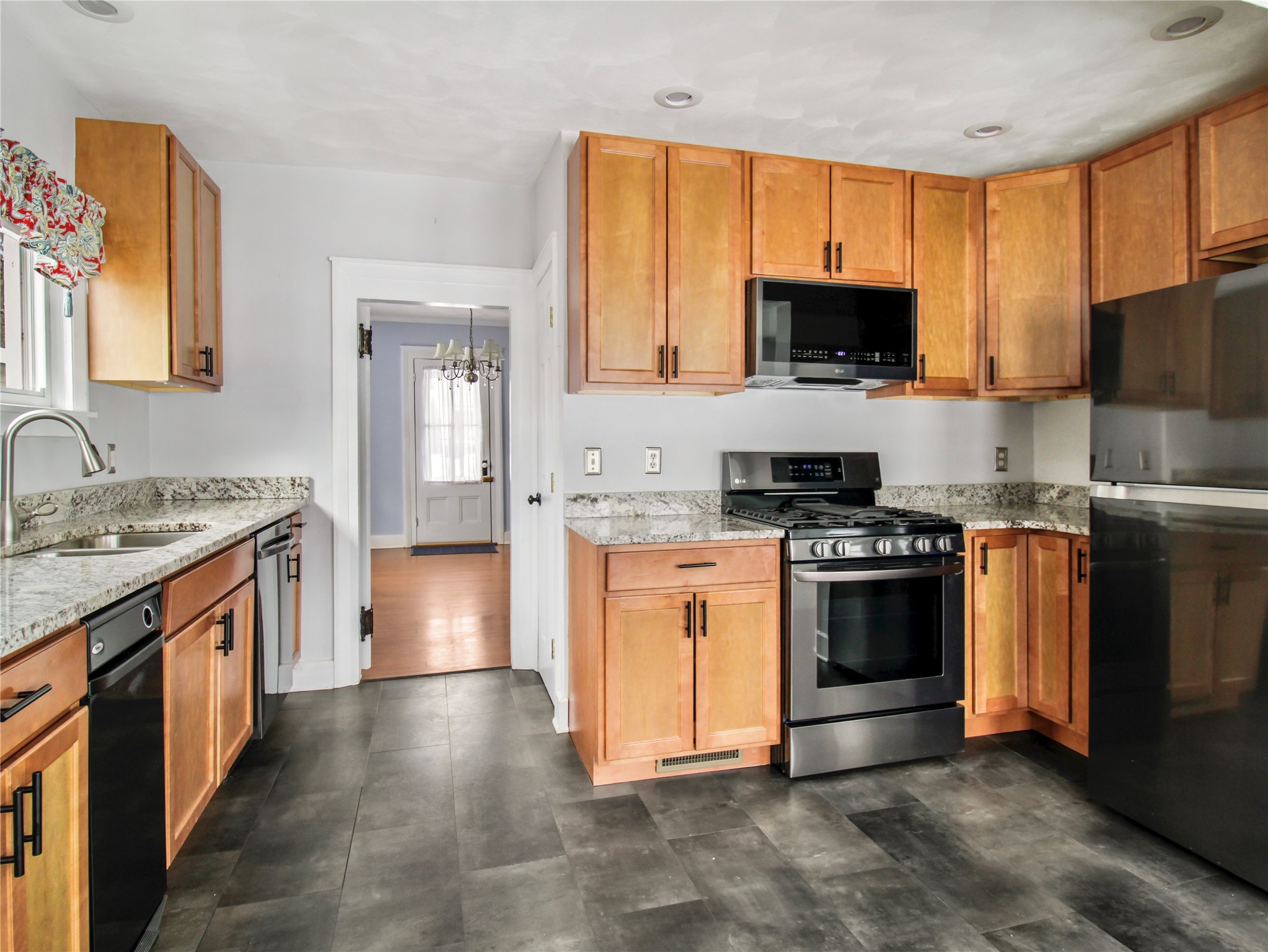 322 Front Street Owego, NY 13827 - Photo 11 of 49