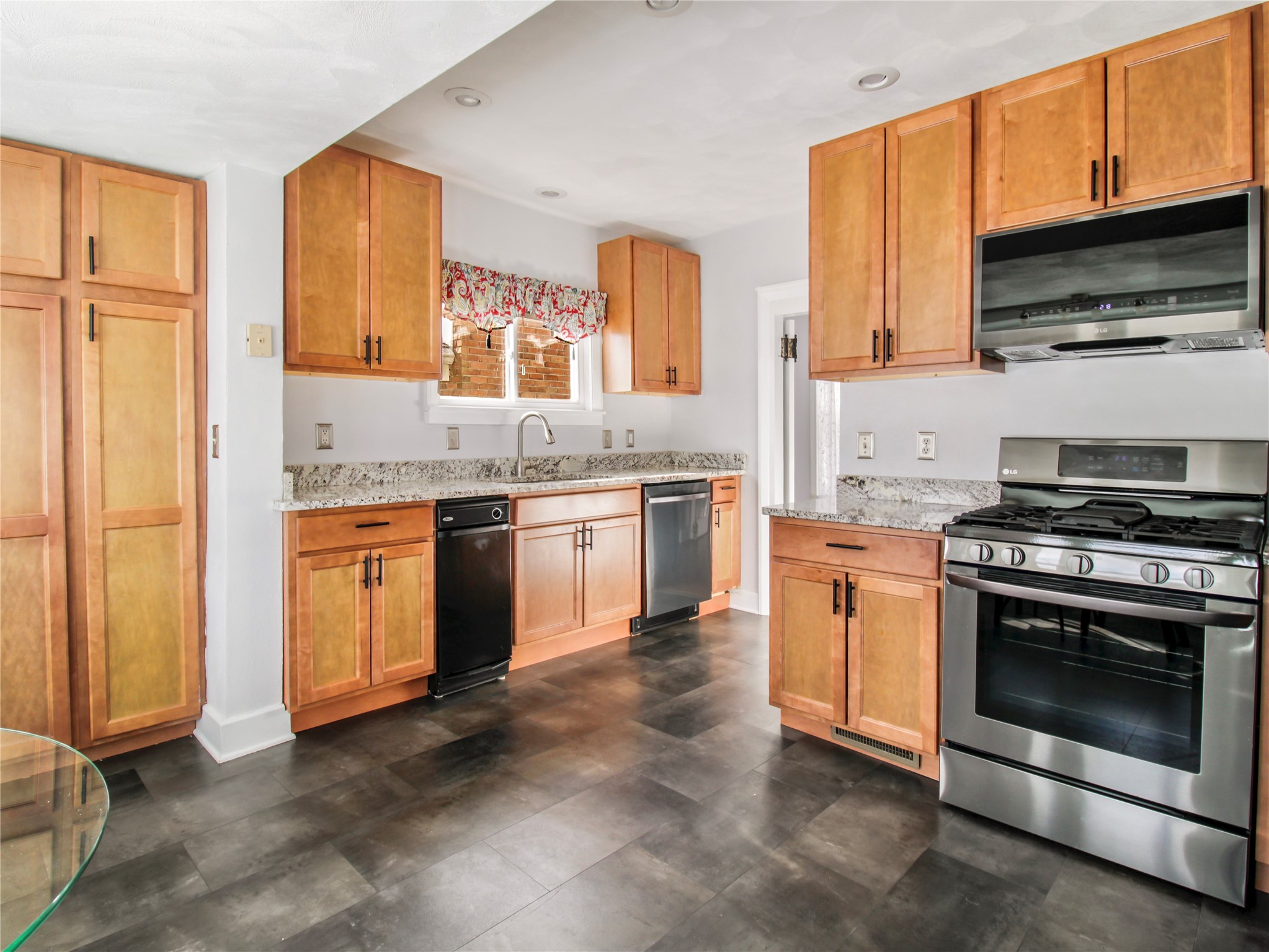 322 Front Street Owego, NY 13827 - Photo 10 of 49