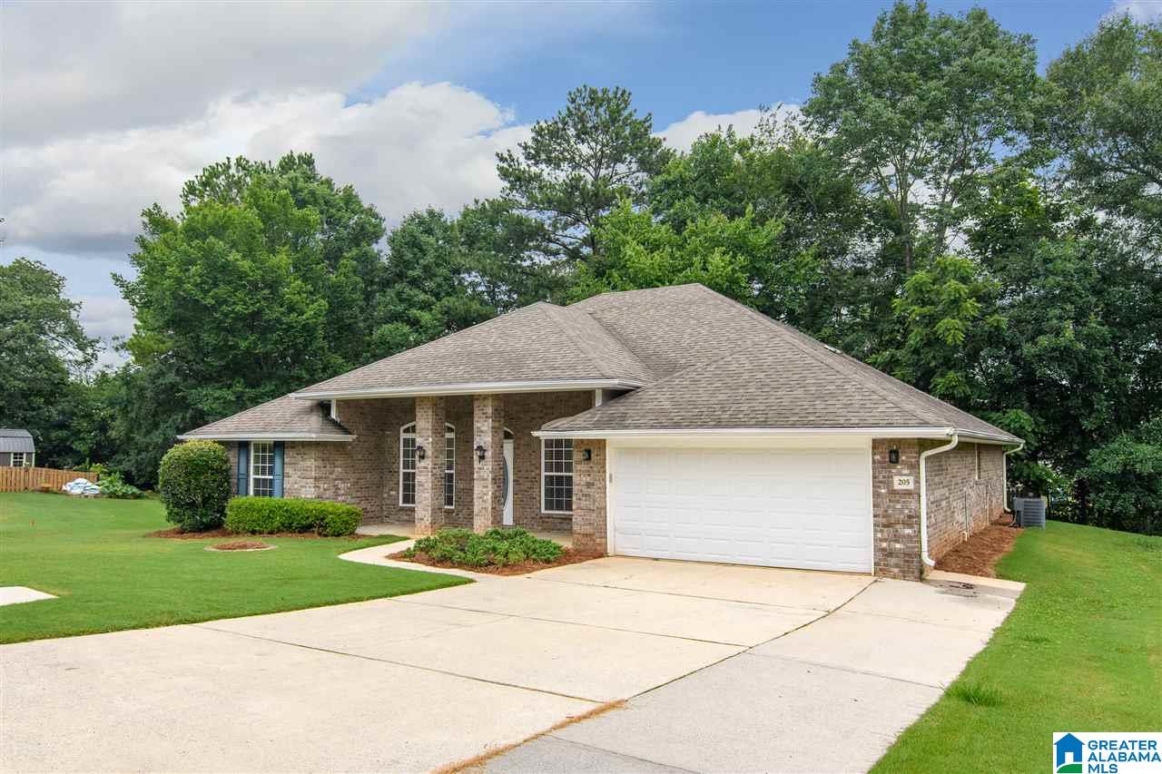205 Cedar Meadow Parkway Alabaster, AL 35114 - Photo 2 of 36