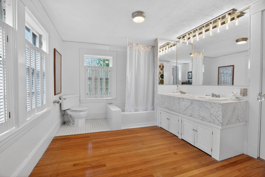 642 Worcester Street Wellesley, MA 02482 - Photo 17 of 34