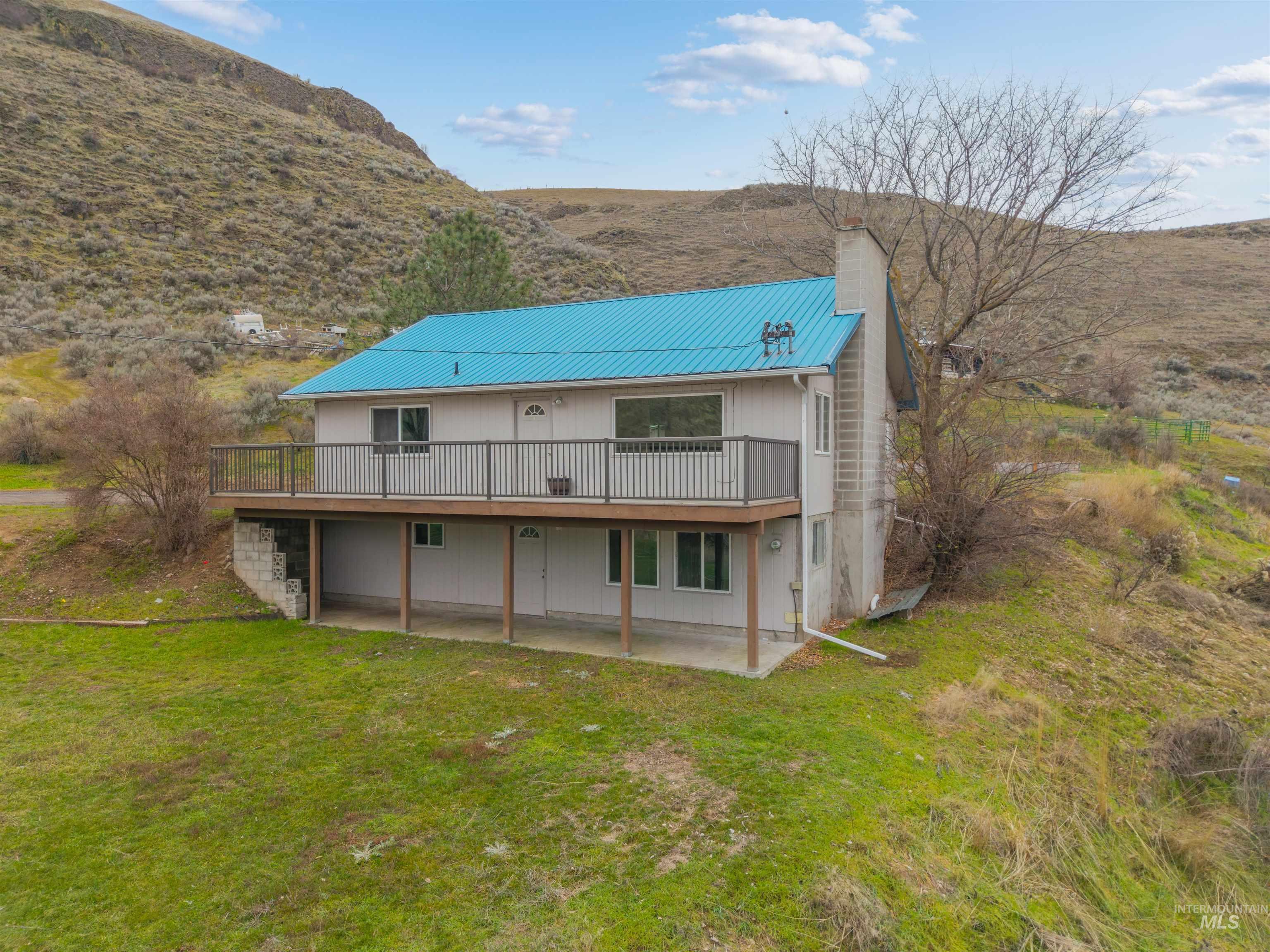 8049 Asotin Creek Road Asotin, WA 99402 - Photo 2 of 40