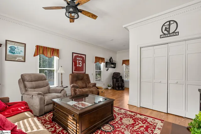 $462,000 | 308 West Walnut Street, Clinton, SC 29325