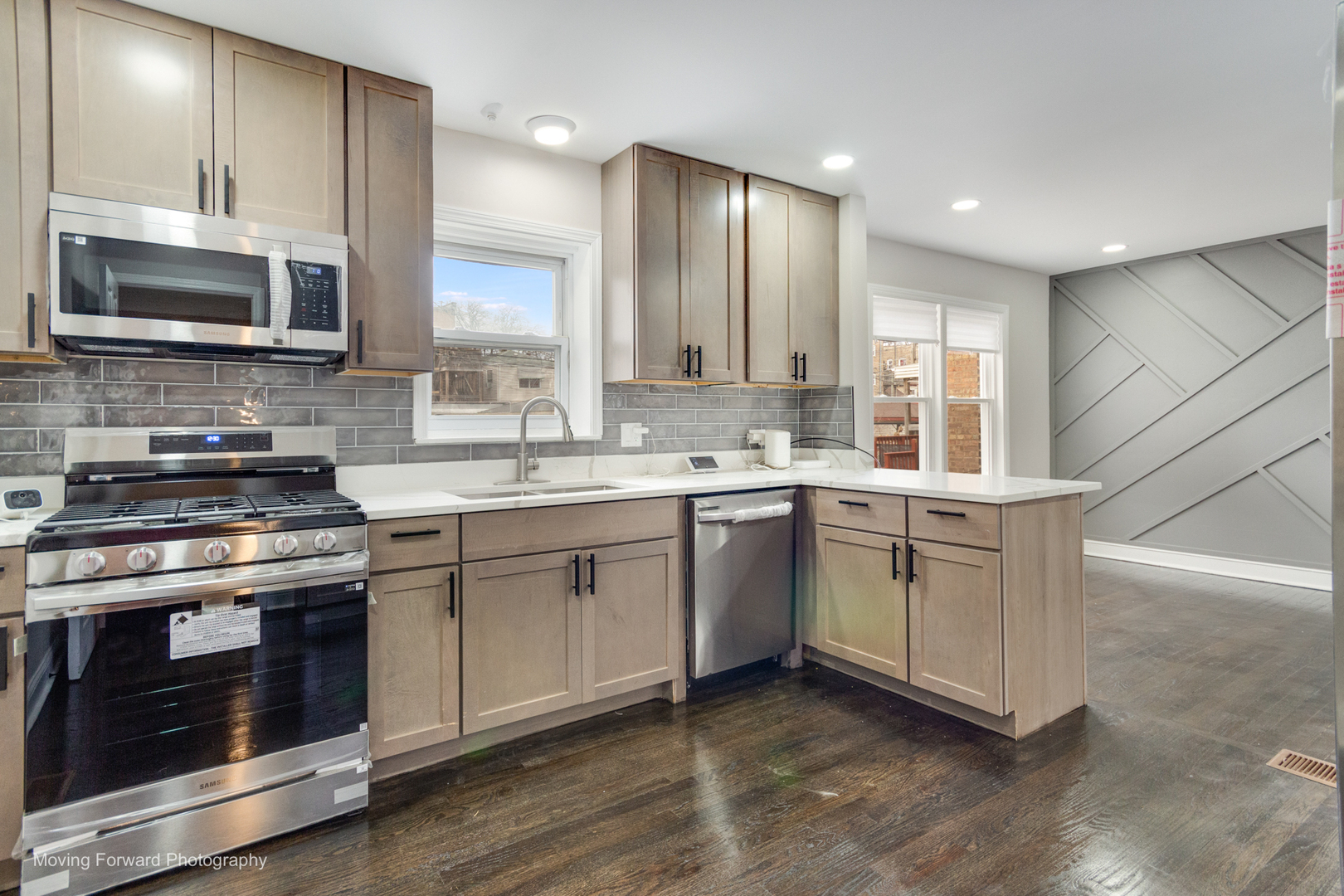 9432 South Bishop Street Chicago, IL 60620 - Photo 11 of 30