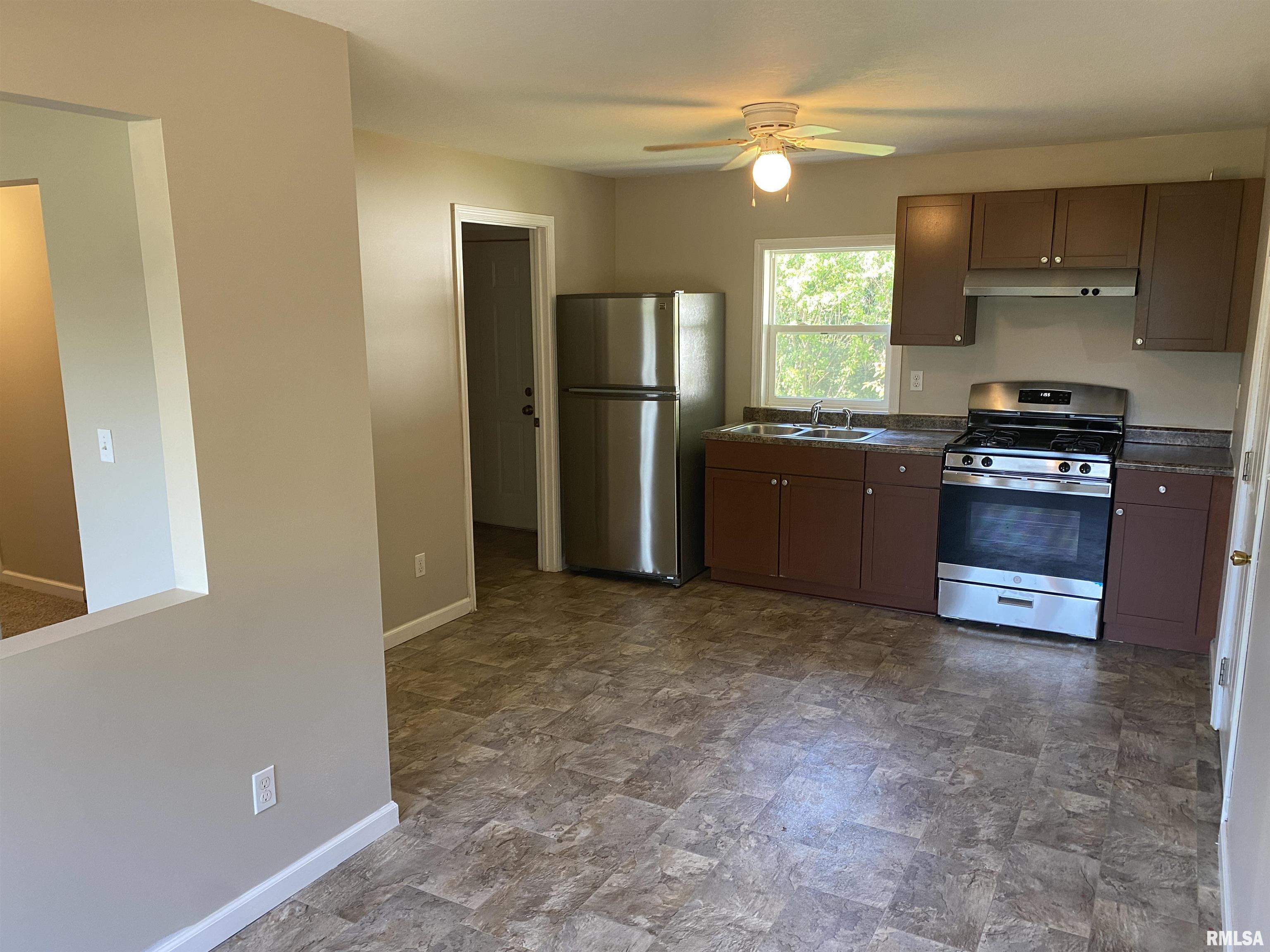 5323 West Monroe Road Peoria, IL 61607 - Photo 6 of 14 Gallery Image 6