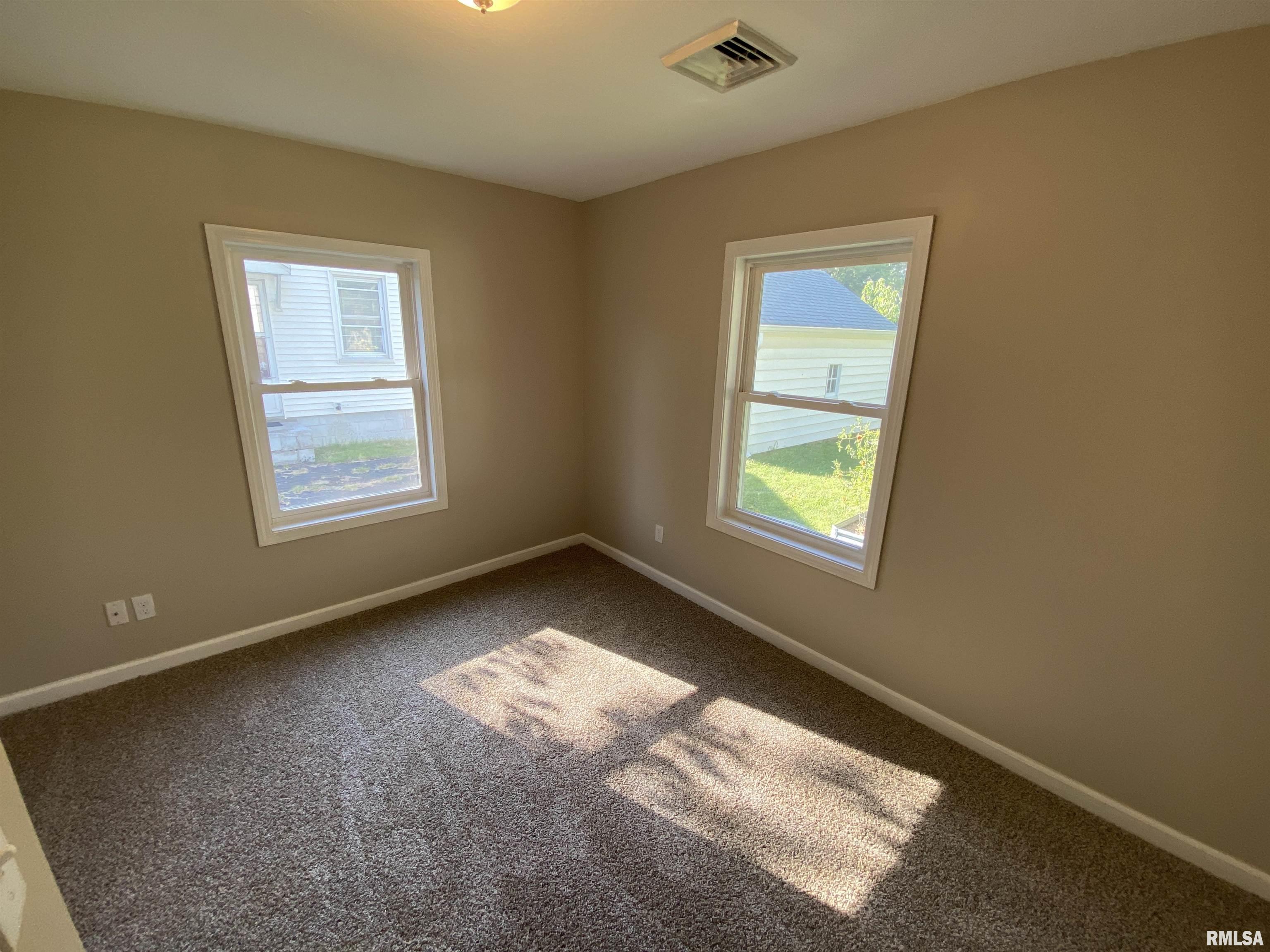 5323 West Monroe Road Peoria, IL 61607 - Photo 7 of 14 Gallery Image 7