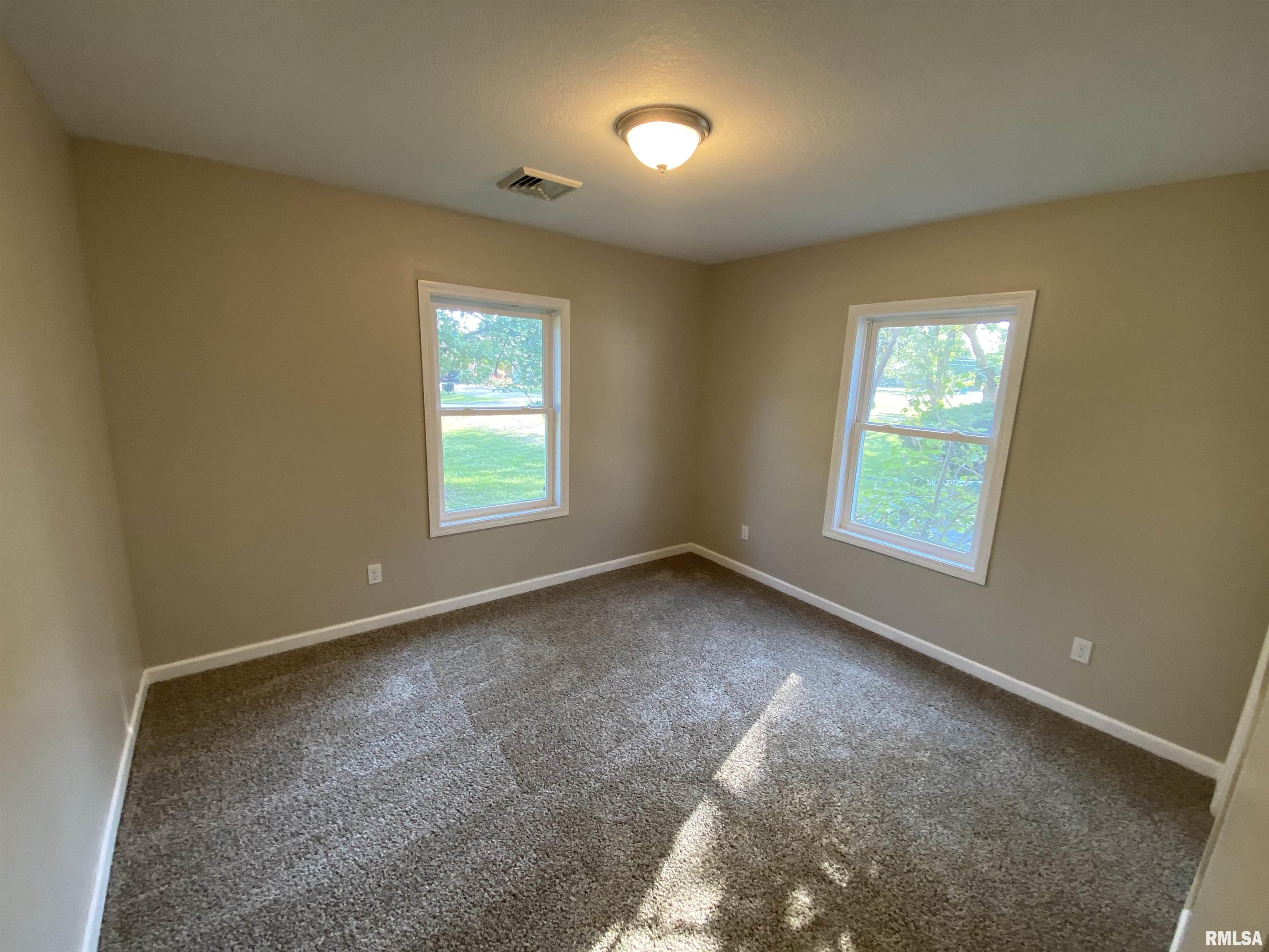 5323 West Monroe Road Peoria, IL 61607 - Photo 9 of 14 Gallery Image 9