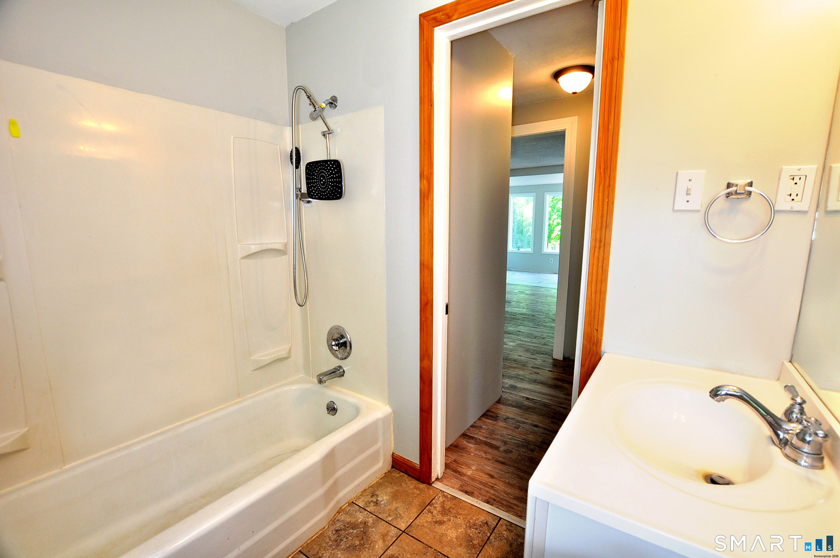 526 Granville Road Hartland, CT 06027 - Photo 27 of 37 Main level full bath with tub