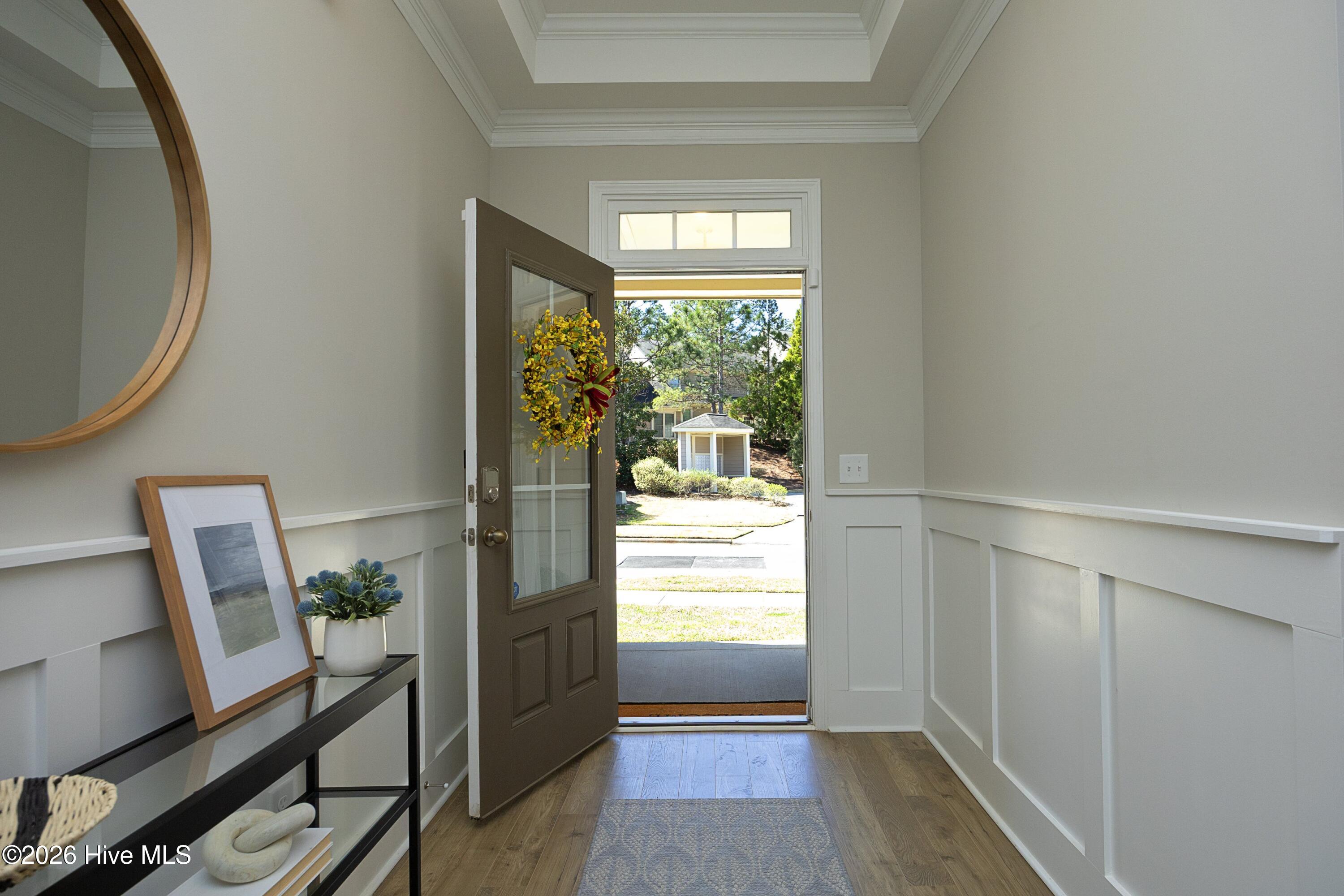 85 Winged Foot Road Pinehurst, NC 28374 - Photo 4 of 44 04Foyer