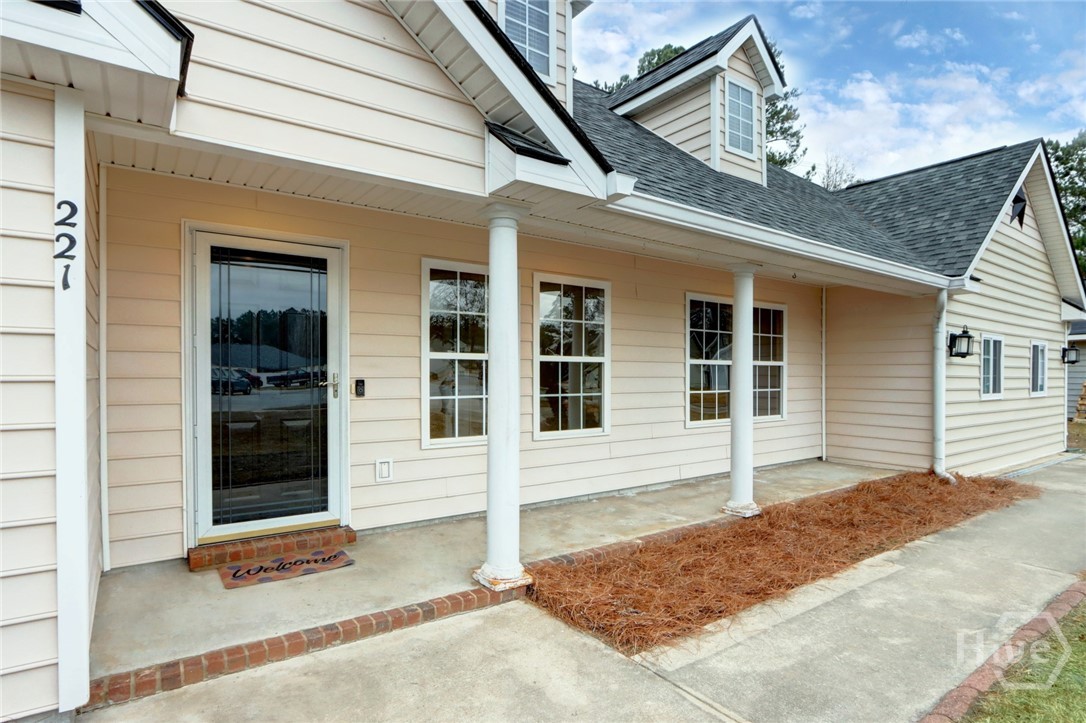 221 Oakwood Court Rincon, GA 31326 - Photo 2 of 35