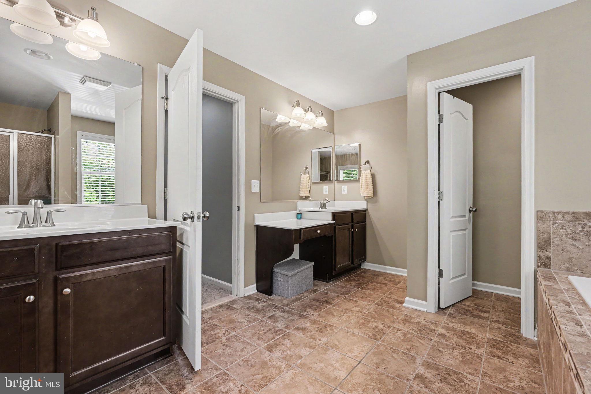 60 Crowncrest Road Fredericksburg, VA 22406 - Photo 19 of 47 Primary En Suite