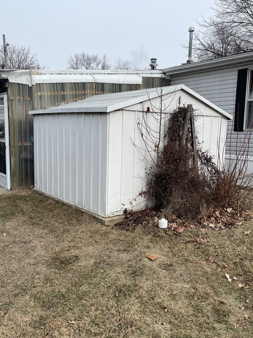 605 Pine Street, Unit 18 Normal, IL 61761 - Photo 25 of 28