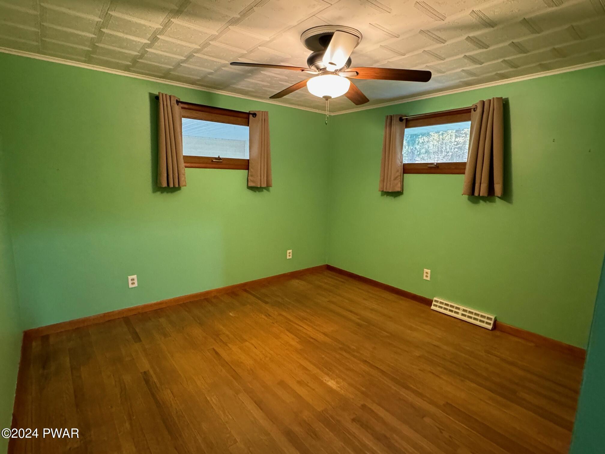 454 O'Connell Road Waymart, PA 18472 - Photo 11 of 29