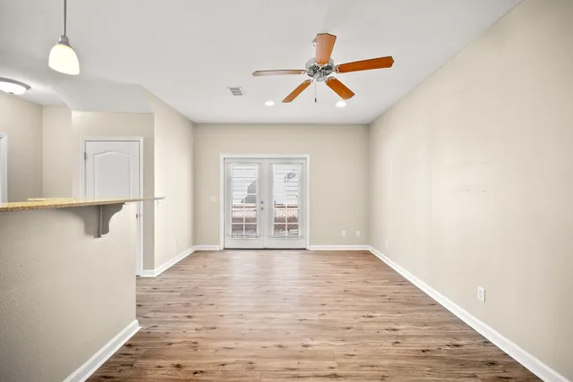 $1,350 | 721 Arbor Lake Drive, Crestview, FL 32536