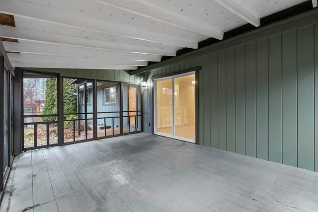 $559,000 | 17213 North Meadowview Court, Nine Mile Falls, WA 99026