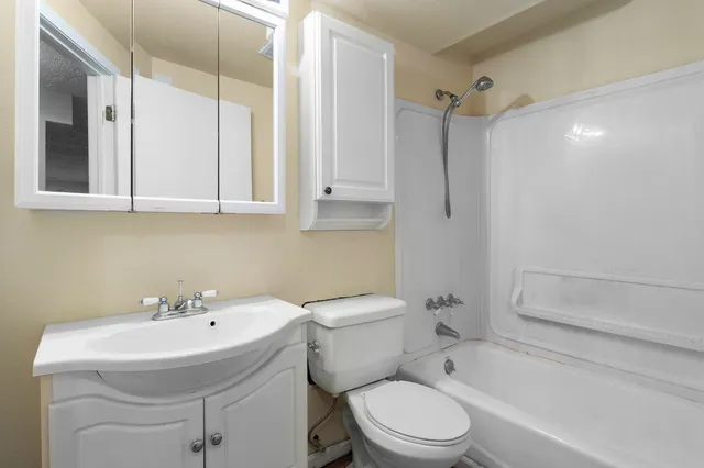 $559,000 | 17213 North Meadowview Court, Nine Mile Falls, WA 99026