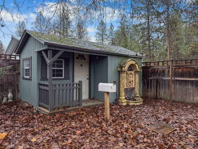 $559,000 | 17213 North Meadowview Court, Nine Mile Falls, WA 99026