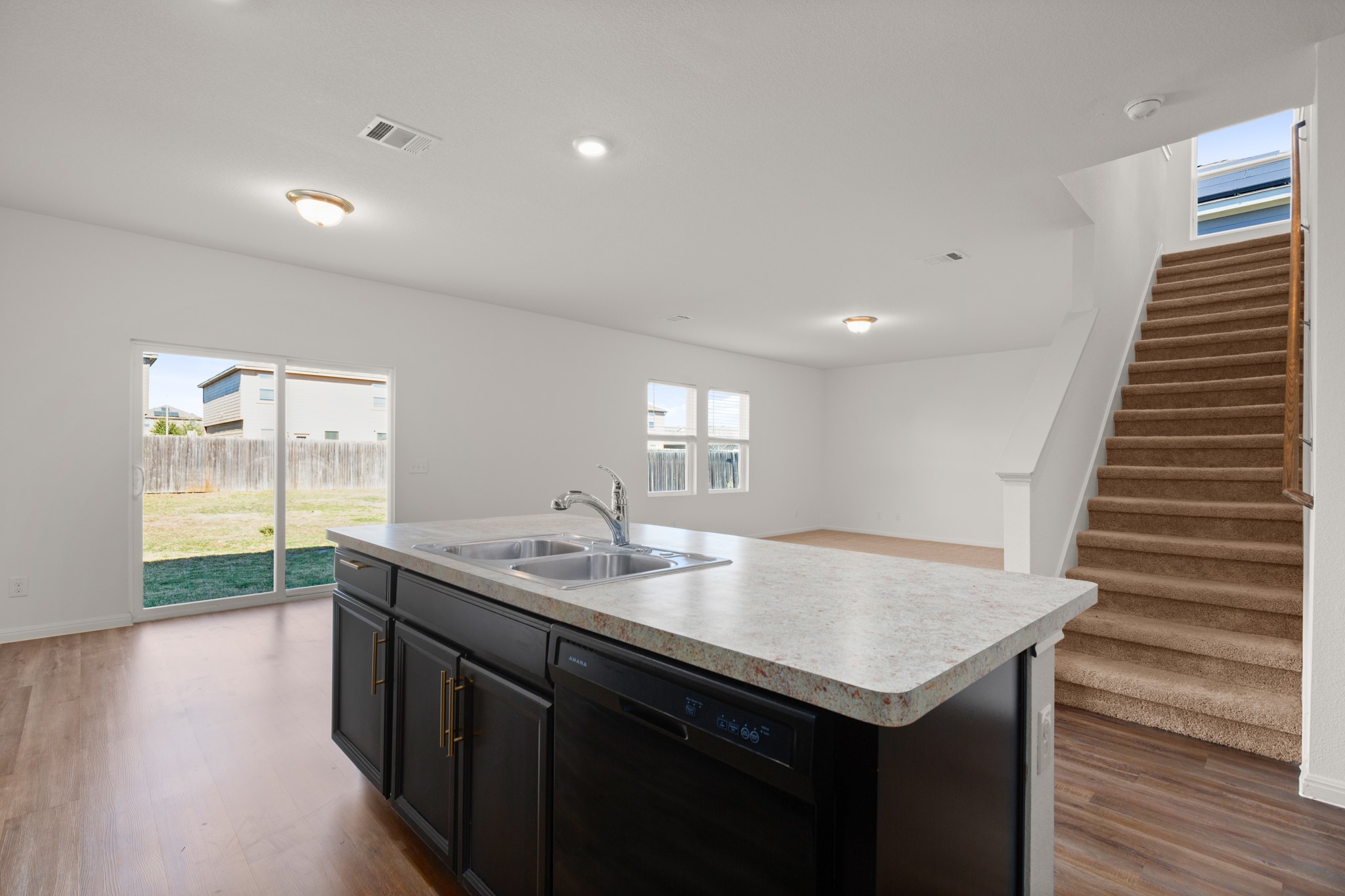 550 Bunton Reserve Boulevard Kyle, TX 78640 - Photo 2 of 32