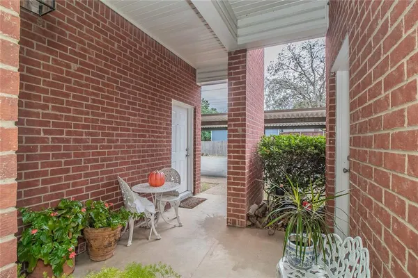 $1,695 | 5021 Birchman Avenue, Unit 5015, Fort Worth, TX 76107