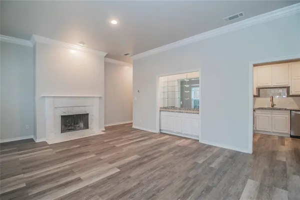 $1,695 | 5021 Birchman Avenue, Unit 5015, Fort Worth, TX 76107