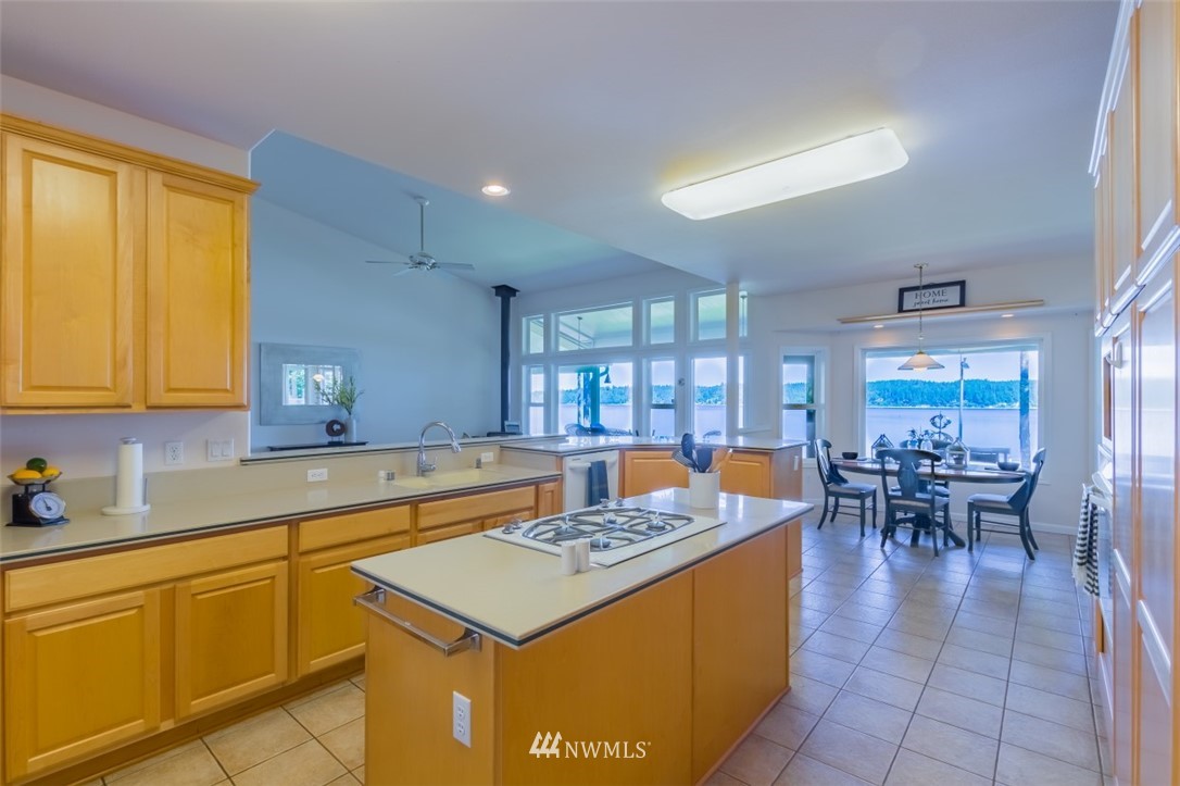 294 East Vineyard Crest Road Grapeview, WA 98546 - Photo 11 of 25 Gallery Image 11