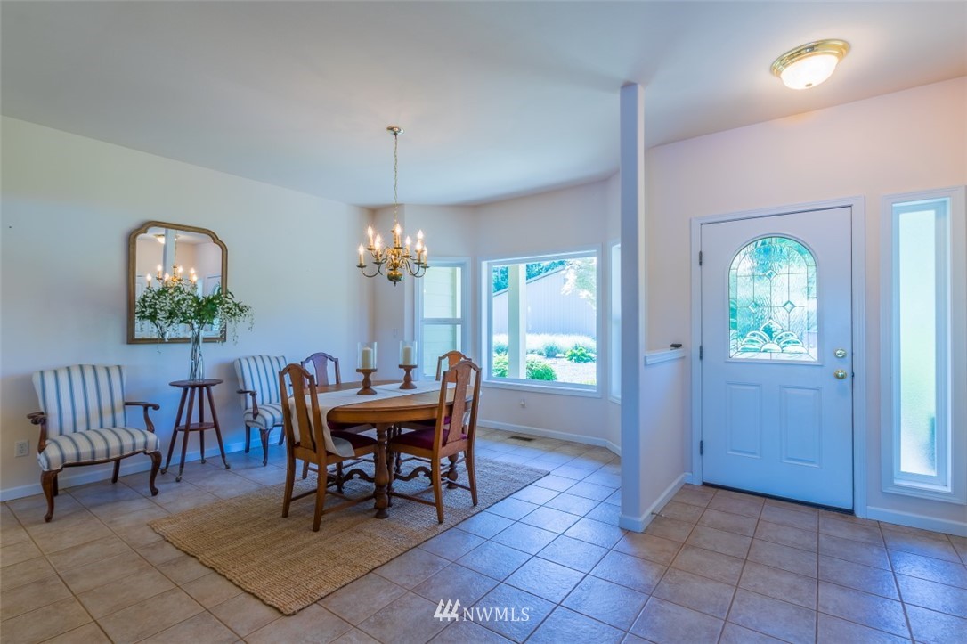 294 East Vineyard Crest Road Grapeview, WA 98546 - Photo 5 of 25 Gallery Image 5