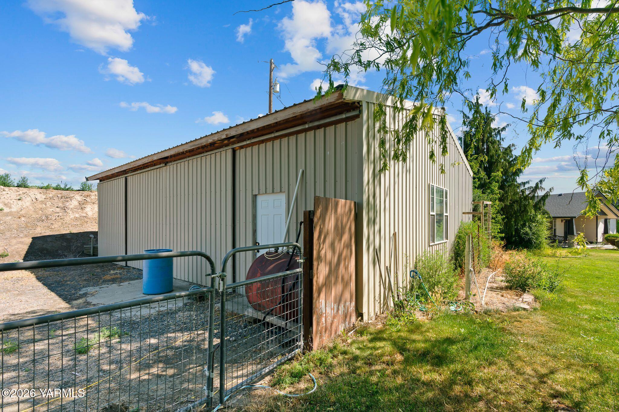 788 Zickler Road Zillah, WA 98953 - Photo 29 of 37 788 Zickler Rd-28
