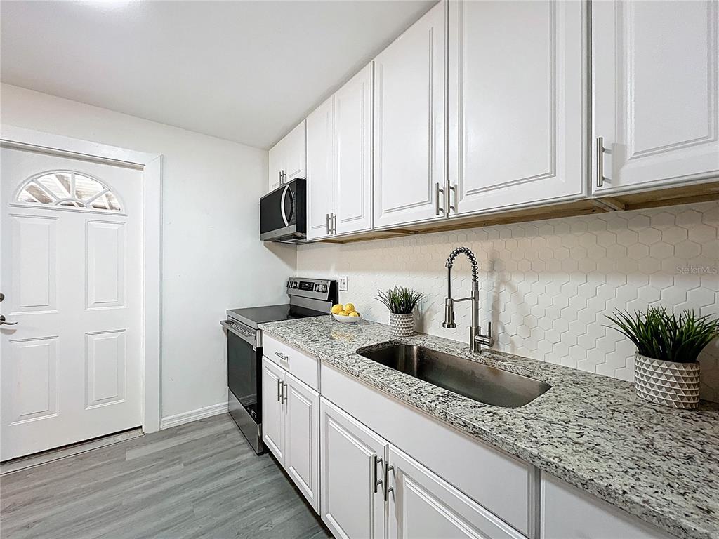 1535 Rosedale Street Titusville, FL 32796 - Photo 4 of 24