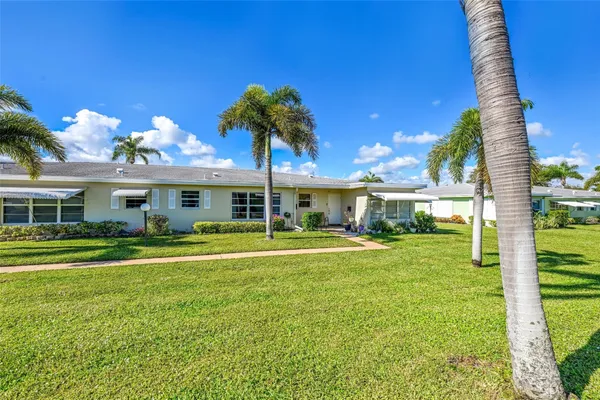 $149,000 | 211 Bayview Avenue, Unit C, Boynton Beach, FL 33435
