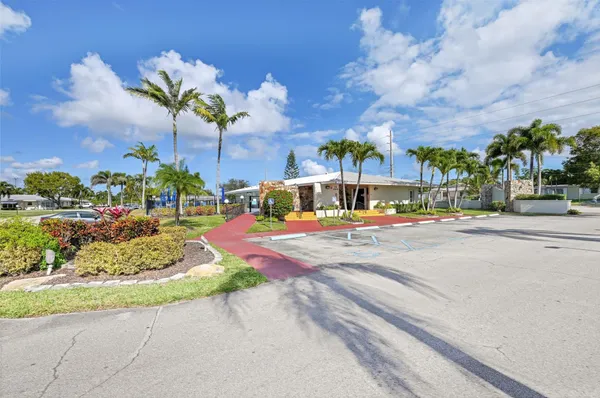 $149,000 | 211 Bayview Avenue, Unit C, Boynton Beach, FL 33435