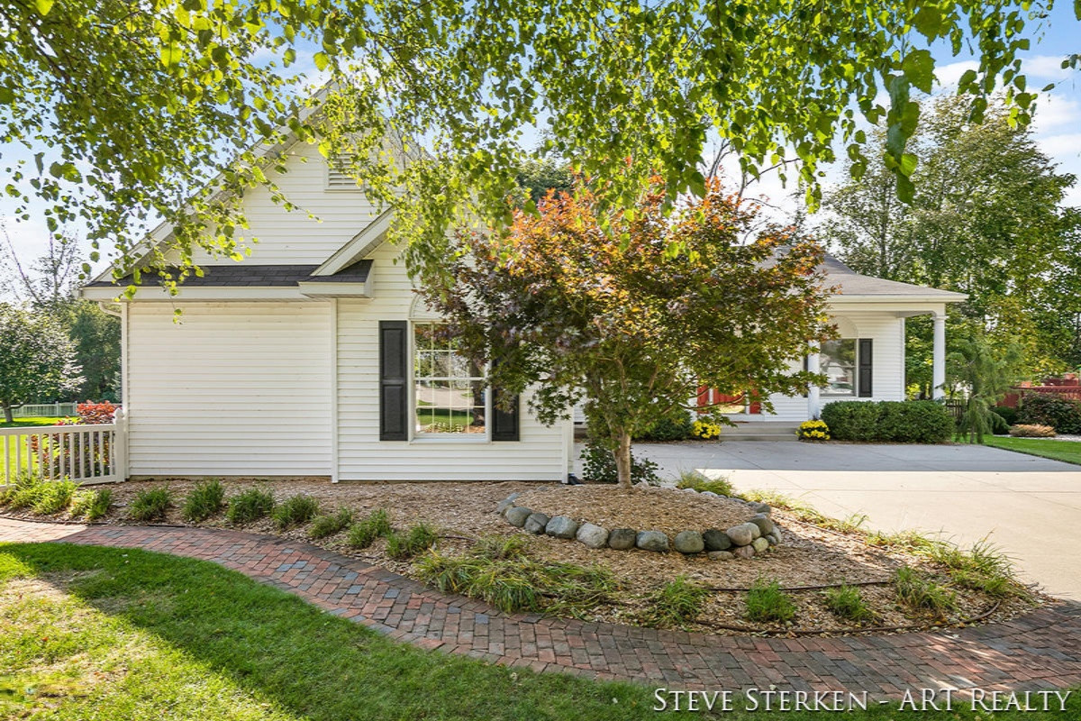 3009 Riley Ridge Road Holland, MI 49424 - Photo 2 of 35 IMG_1000