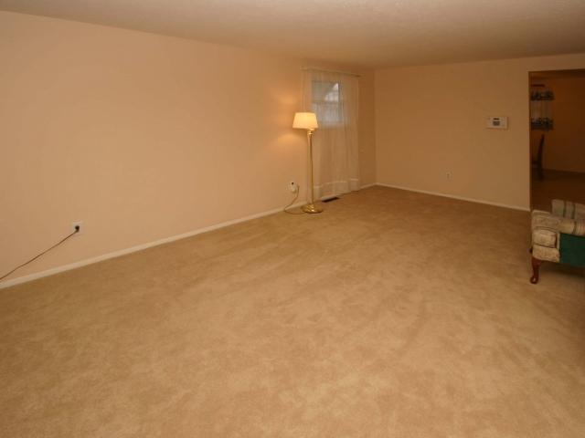 3865 Lynward Road Columbus, OH 43228 - Photo 5 of 15 Gallery Image 5