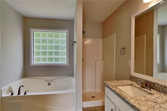 $2,095 | 42 Oak Springs Lane, Dallas, GA 30132