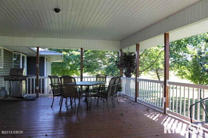 11603 Strawberry Road Carbondale, IL 62901 - Photo 15 of 33 Gallery Image 15